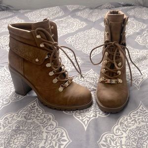 Selling size 9 1/2 brown GBG booties with heel